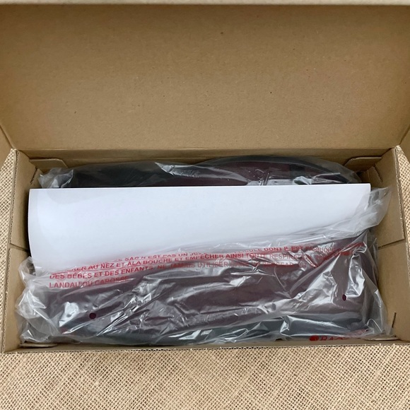 NIB Clarks Un Darcey Ease Slip On Ballet Flats - Picture 9 of 12